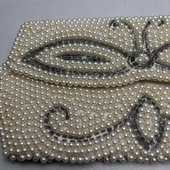 Vintage Pearl Beaded Clutch Handmade Japan Mid Century 8x4 Ivory Butterfly Snap - Picture 10 of 16